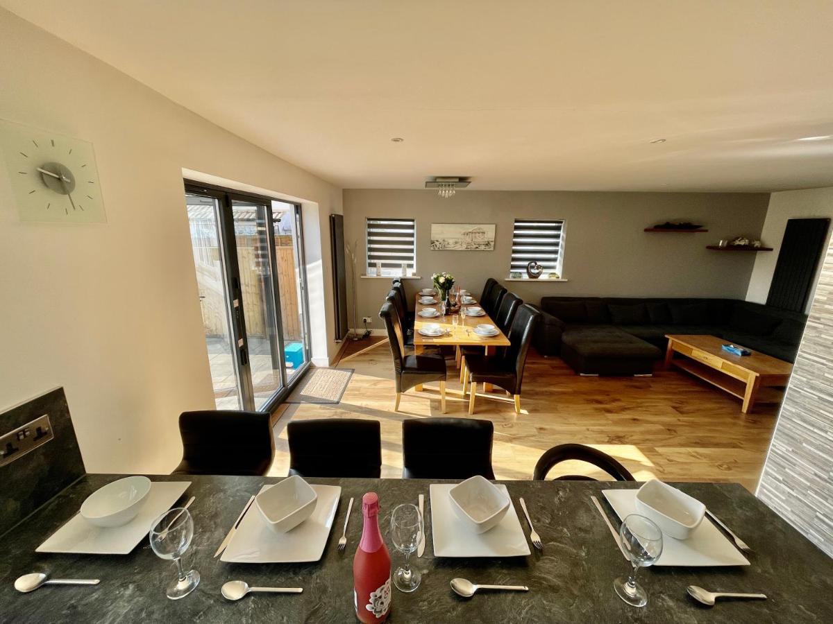 Four Corners Holiday Home Hot Tub & Sauna Ferndown Kültér fotó