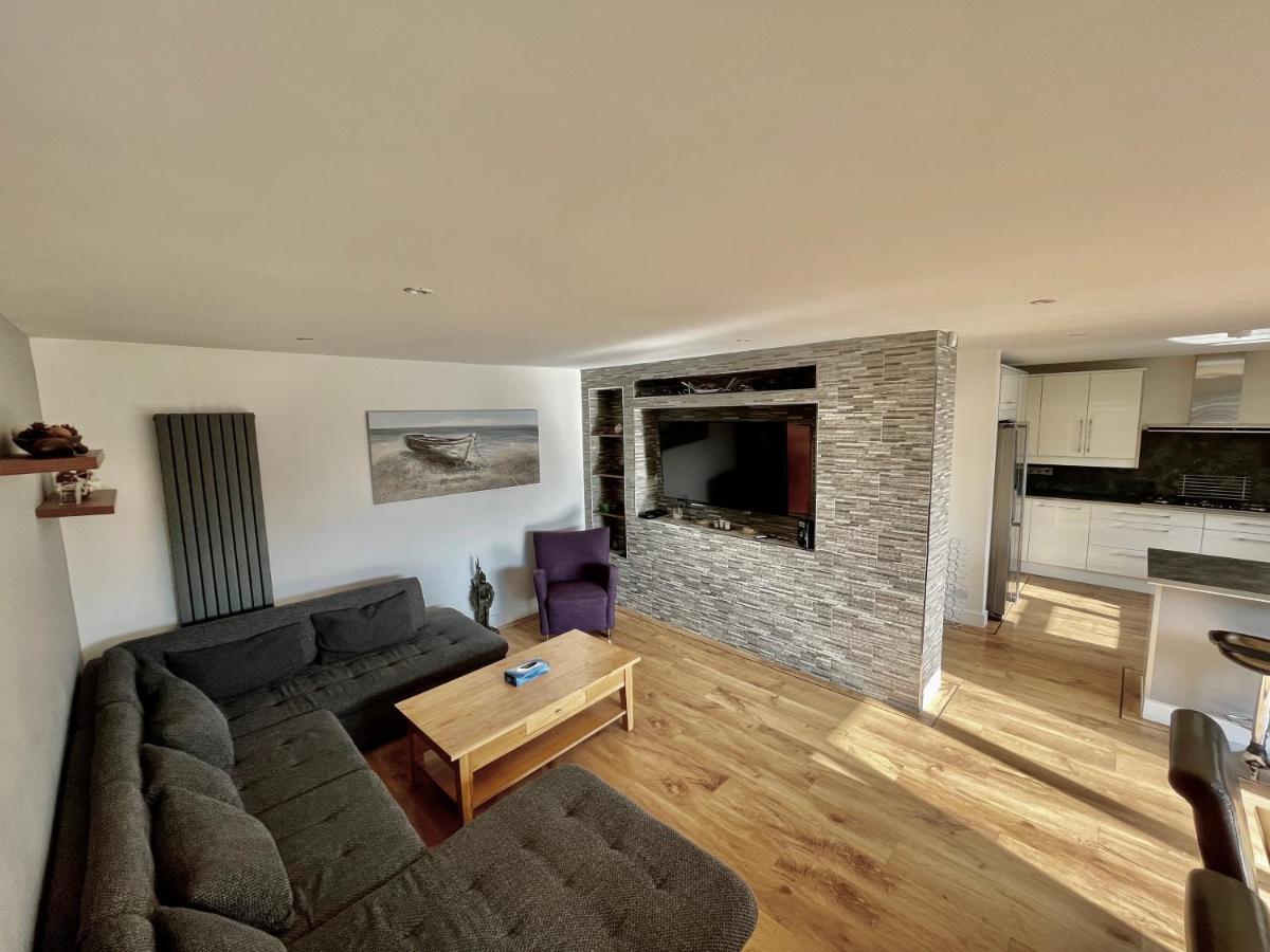 Four Corners Holiday Home Hot Tub & Sauna Ferndown Kültér fotó
