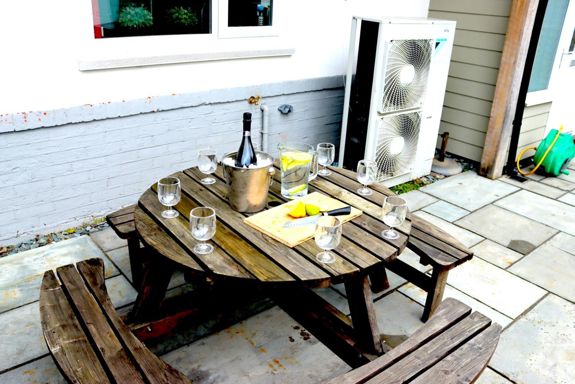 Four Corners Holiday Home Hot Tub & Sauna Ferndown Kültér fotó