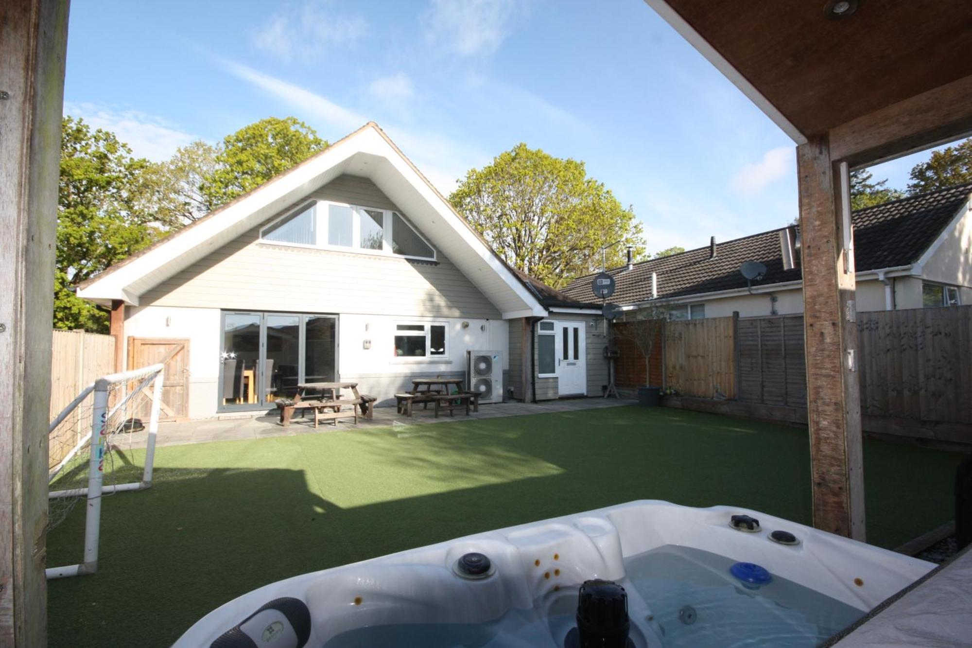 Four Corners Holiday Home Hot Tub & Sauna Ferndown Kültér fotó