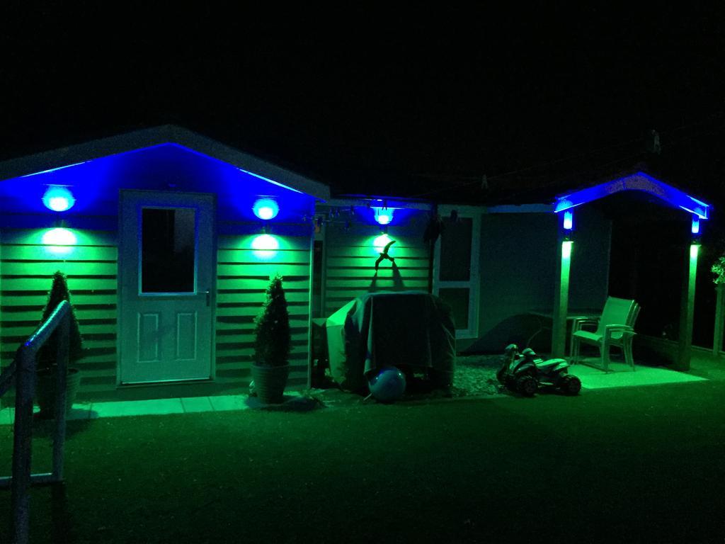 Four Corners Holiday Home Hot Tub & Sauna Ferndown Kültér fotó